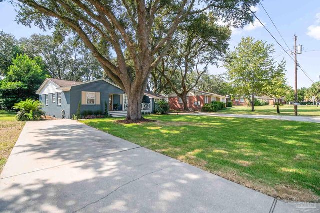 444 York St, Gulf Breeze, FL 32561
