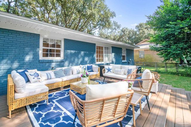 444 York St, Gulf Breeze, FL 32561