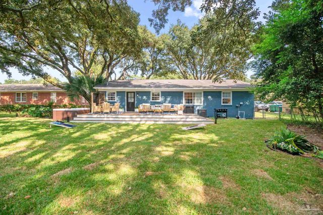 444 York St, Gulf Breeze, FL 32561