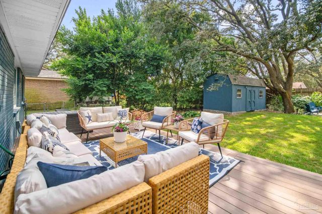444 York St, Gulf Breeze, FL 32561