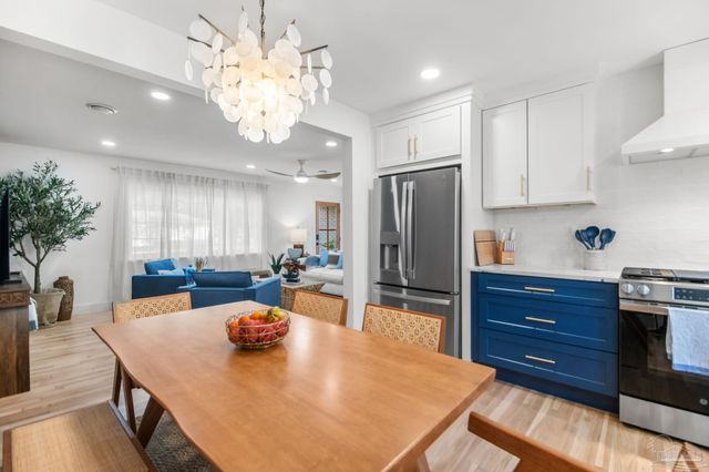 444 York St, Gulf Breeze, FL 32561