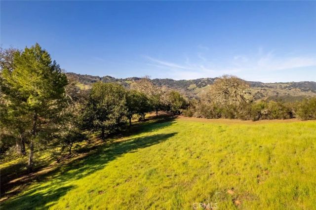 10900 Portal Rd., Atascadero, CA 93422