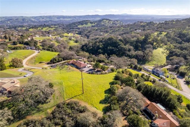 10900 Portal Rd., Atascadero, CA 93422