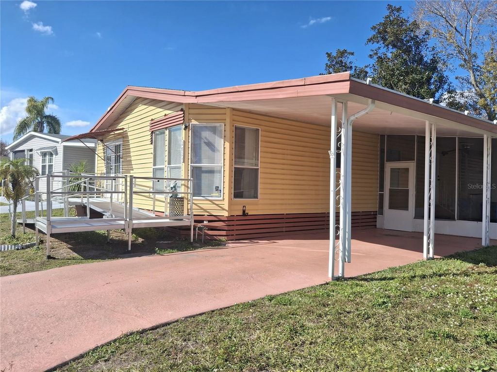 Image 1 of property listing at 2825 HOLSTER WAY, Orlando, FL 32822