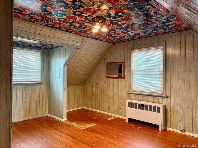 199 Ronni Drive, East Meadow, NY 11554