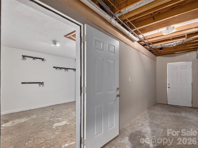 181 Junaluska Oaks Drive, Waynesville, NC 28786