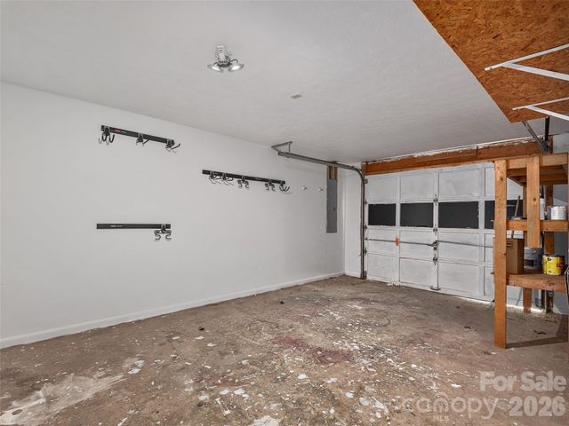 181 Junaluska Oaks Drive, Waynesville, NC 28786