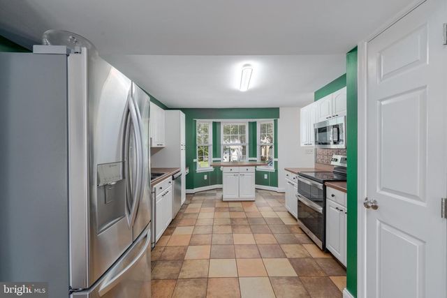 983 PEBBLESTONE RD, Pasadena, MD 21122