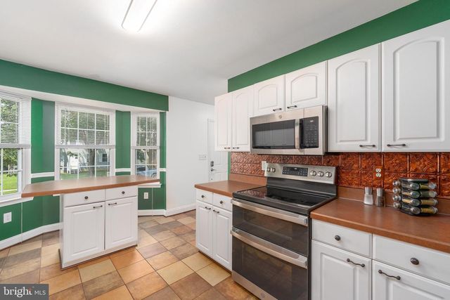 983 PEBBLESTONE RD, Pasadena, MD 21122