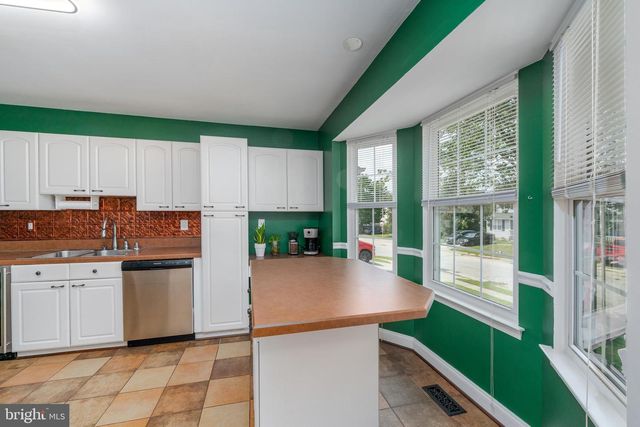 983 PEBBLESTONE RD, Pasadena, MD 21122