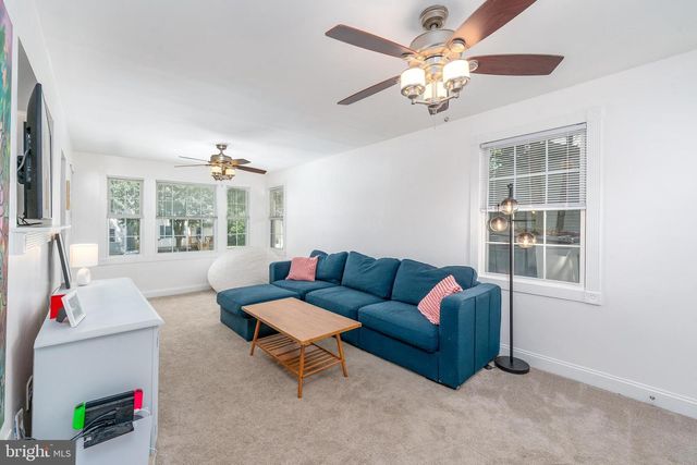 983 PEBBLESTONE RD, Pasadena, MD 21122