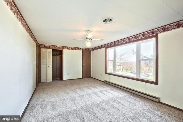 2501 SUNSET CIR, Glenville, PA 17329
