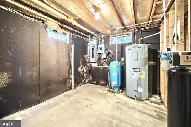 2501 SUNSET CIR, Glenville, PA 17329