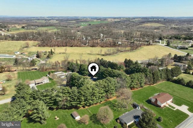 2501 SUNSET CIR, Glenville, PA 17329