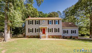 7201 N Hairpin Dr, Quinton, VA 23141