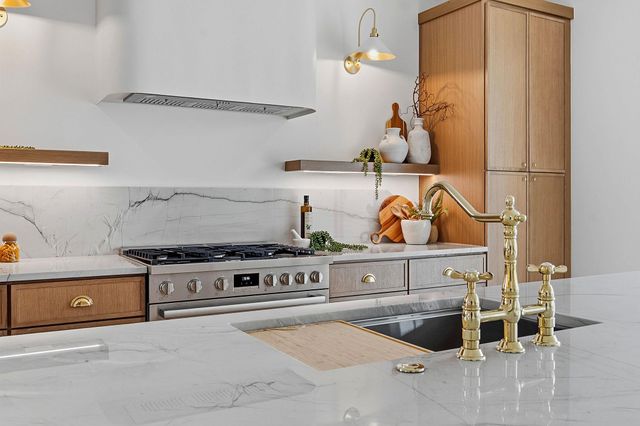 1103 Cullen Ave 1, Austin, TX 78757