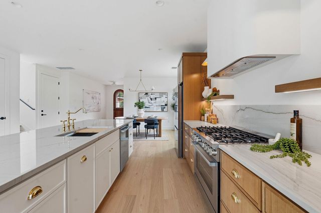 1103 Cullen Ave 1, Austin, TX 78757