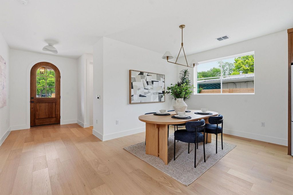 1103 Cullen Ave 1, Austin, TX 78757