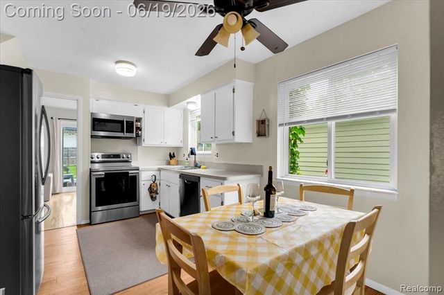 665 Langley Boulevard, Clawson, MI 48017