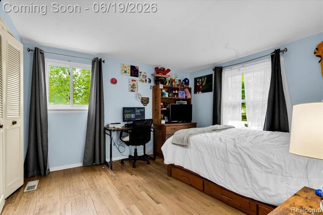 665 Langley Boulevard, Clawson, MI 48017