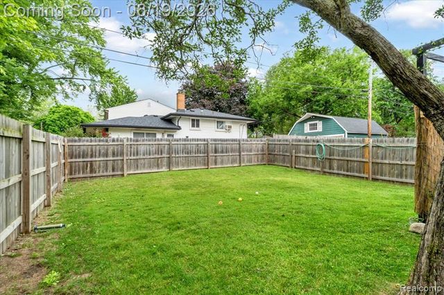 665 Langley Boulevard, Clawson, MI 48017