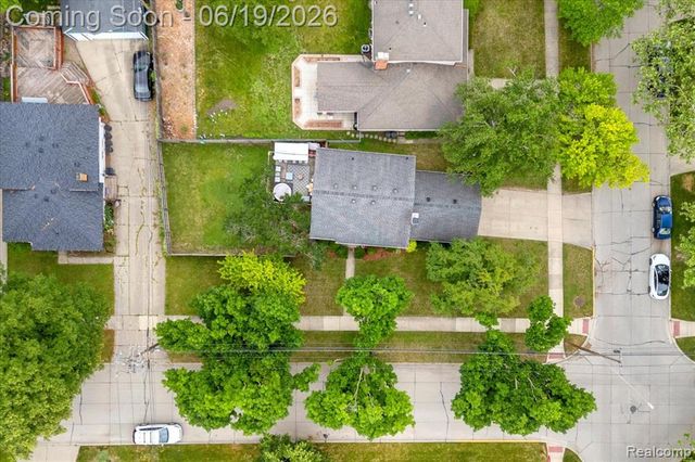 665 Langley Boulevard, Clawson, MI 48017