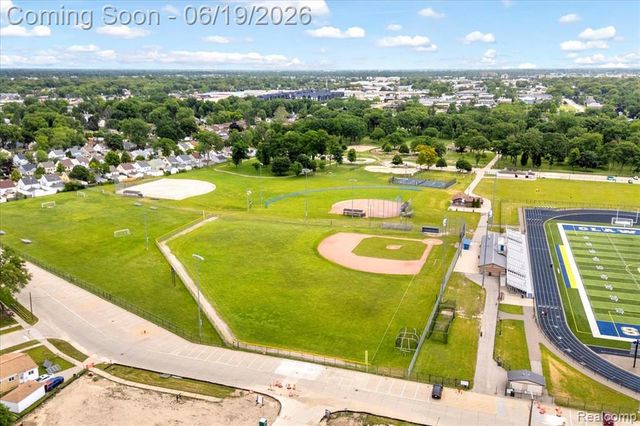 665 Langley Boulevard, Clawson, MI 48017