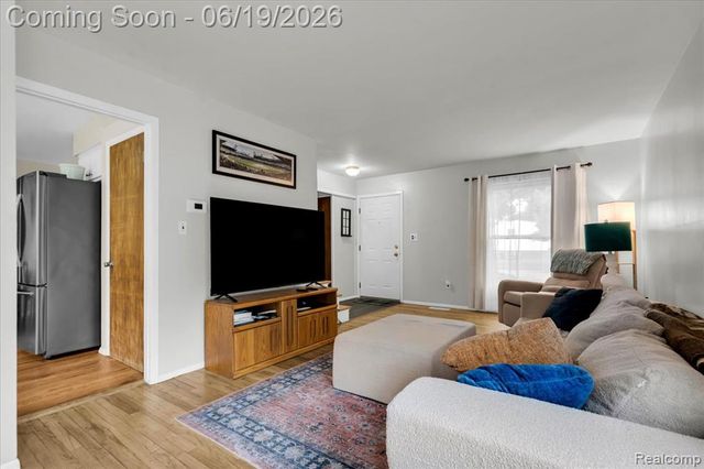 665 Langley Boulevard, Clawson, MI 48017