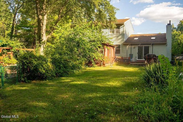 817 Lishakill Road, Niskayuna, NY 12309