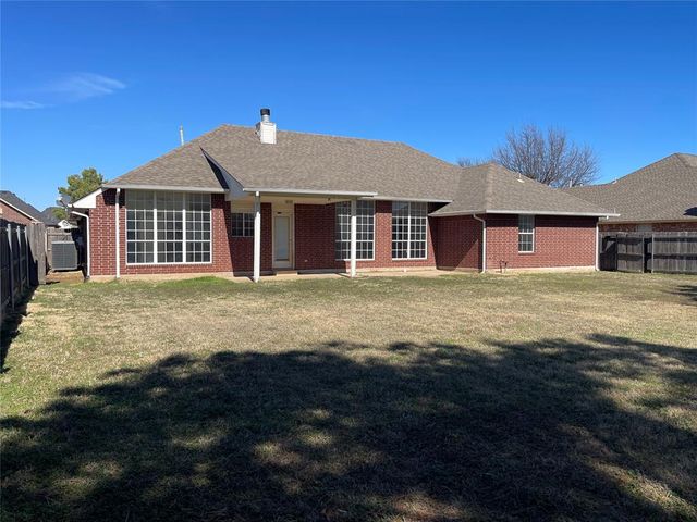 312 Thornebrook Drive, Norman, OK 73069