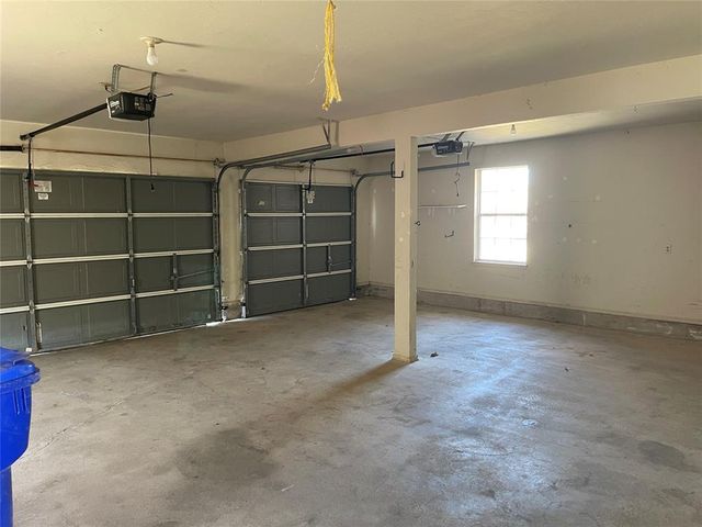 312 Thornebrook Drive, Norman, OK 73069