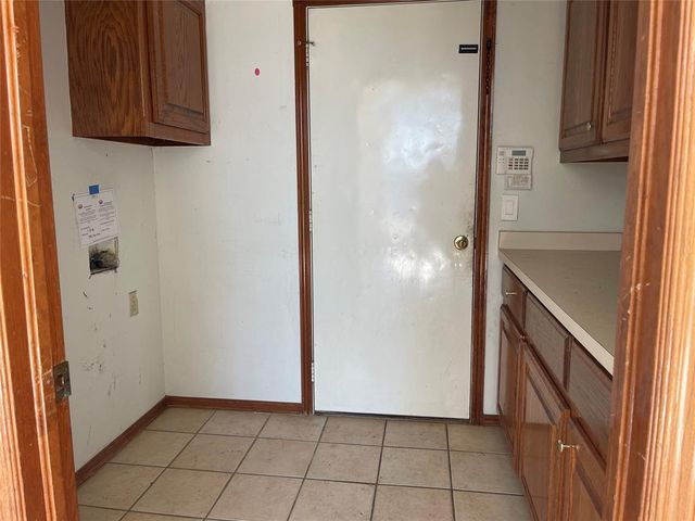 312 Thornebrook Drive, Norman, OK 73069