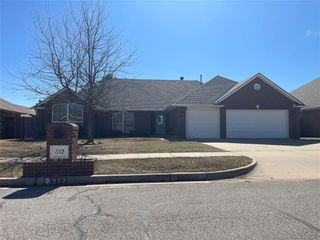 312 Thornebrook Drive, Norman, OK 73069