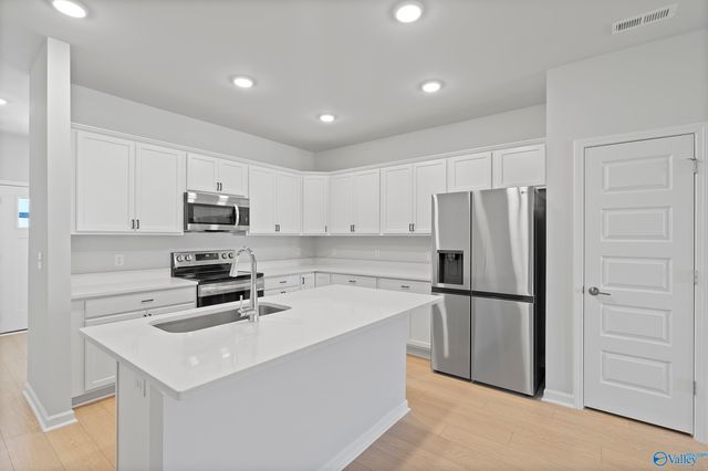 210 Osceola Circle, Madison, AL 35757