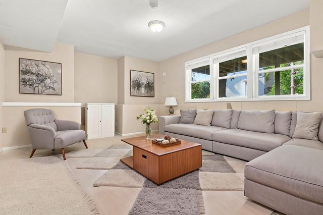 655 Lexie Court, Eagan, MN 55123