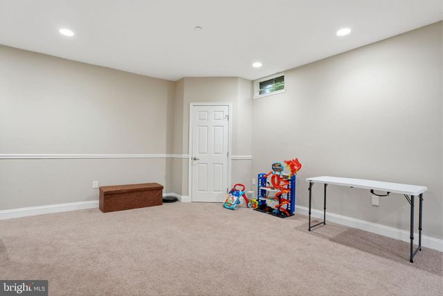 139 STATESMAN RD, Chalfont, PA 18914