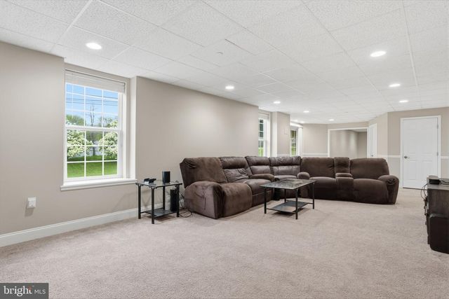 139 STATESMAN RD, Chalfont, PA 18914
