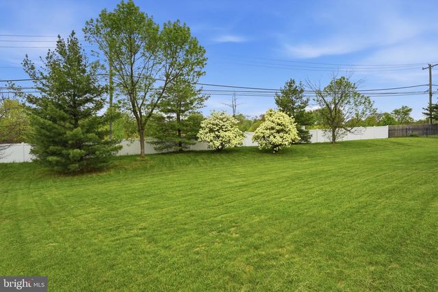139 STATESMAN RD, Chalfont, PA 18914