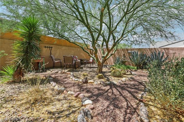 5875 West Post Road, Las Vegas, NV 89118