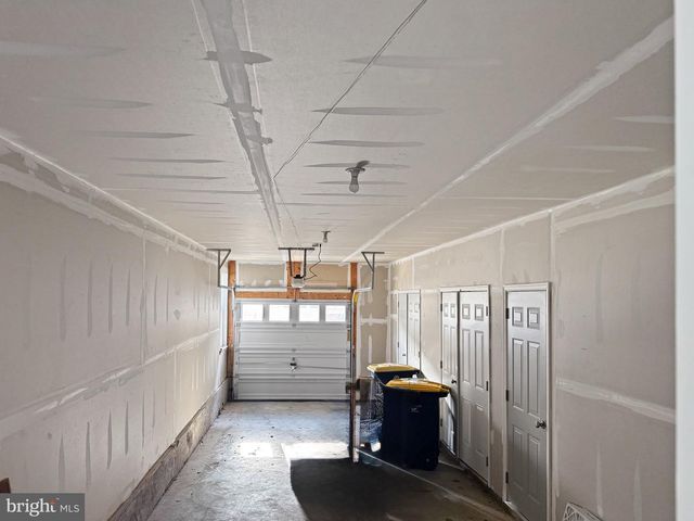 9713 WESHIRE DR, Upper Marlboro, MD 20774