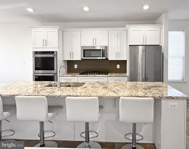 9713 WESHIRE DR, Upper Marlboro, MD 20774