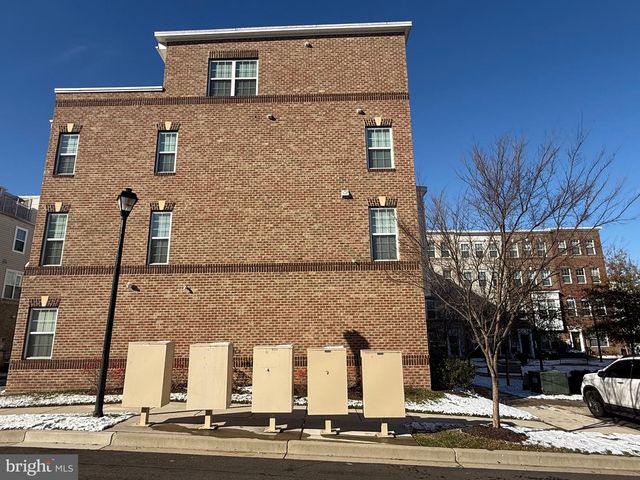 9713 WESHIRE DR, Upper Marlboro, MD 20774