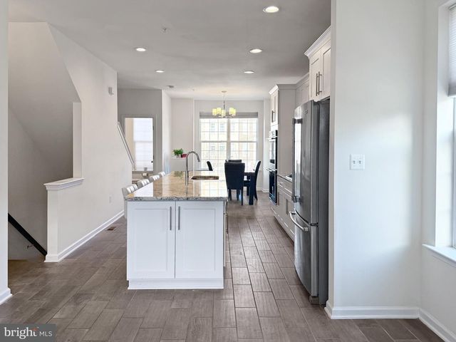 9713 WESHIRE DR, Upper Marlboro, MD 20774