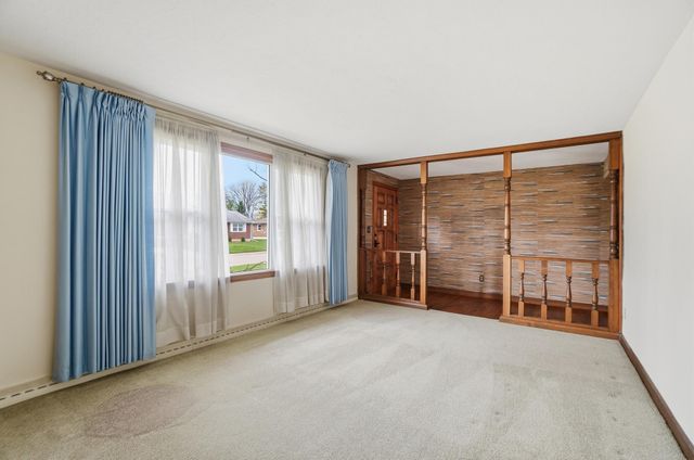 2524 Home Orchard Drive 2524 Home Orchard Drive, Springfield, OH 45503