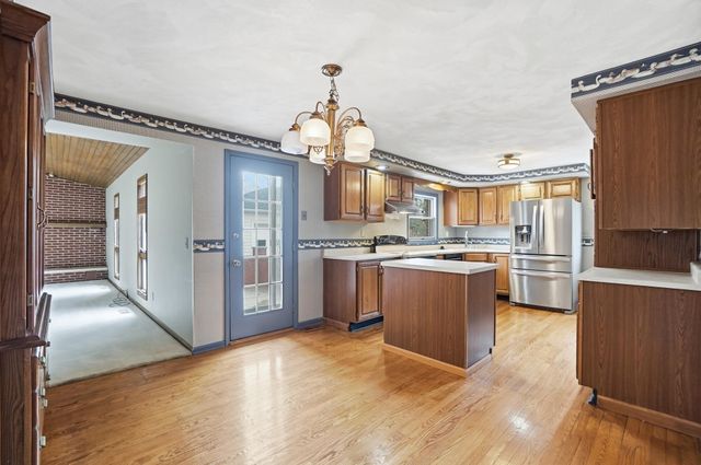 2524 Home Orchard Drive 2524 Home Orchard Drive, Springfield, OH 45503