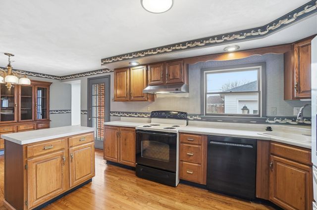 2524 Home Orchard Drive 2524 Home Orchard Drive, Springfield, OH 45503