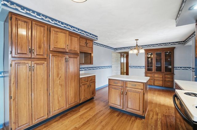 2524 Home Orchard Drive 2524 Home Orchard Drive, Springfield, OH 45503