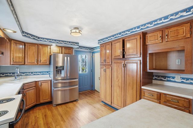 2524 Home Orchard Drive 2524 Home Orchard Drive, Springfield, OH 45503