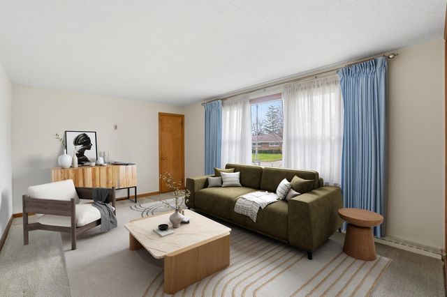 2524 Home Orchard Drive 2524 Home Orchard Drive, Springfield, OH 45503