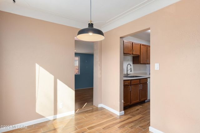 5549 E 2nd Street, Tucson, AZ 85711